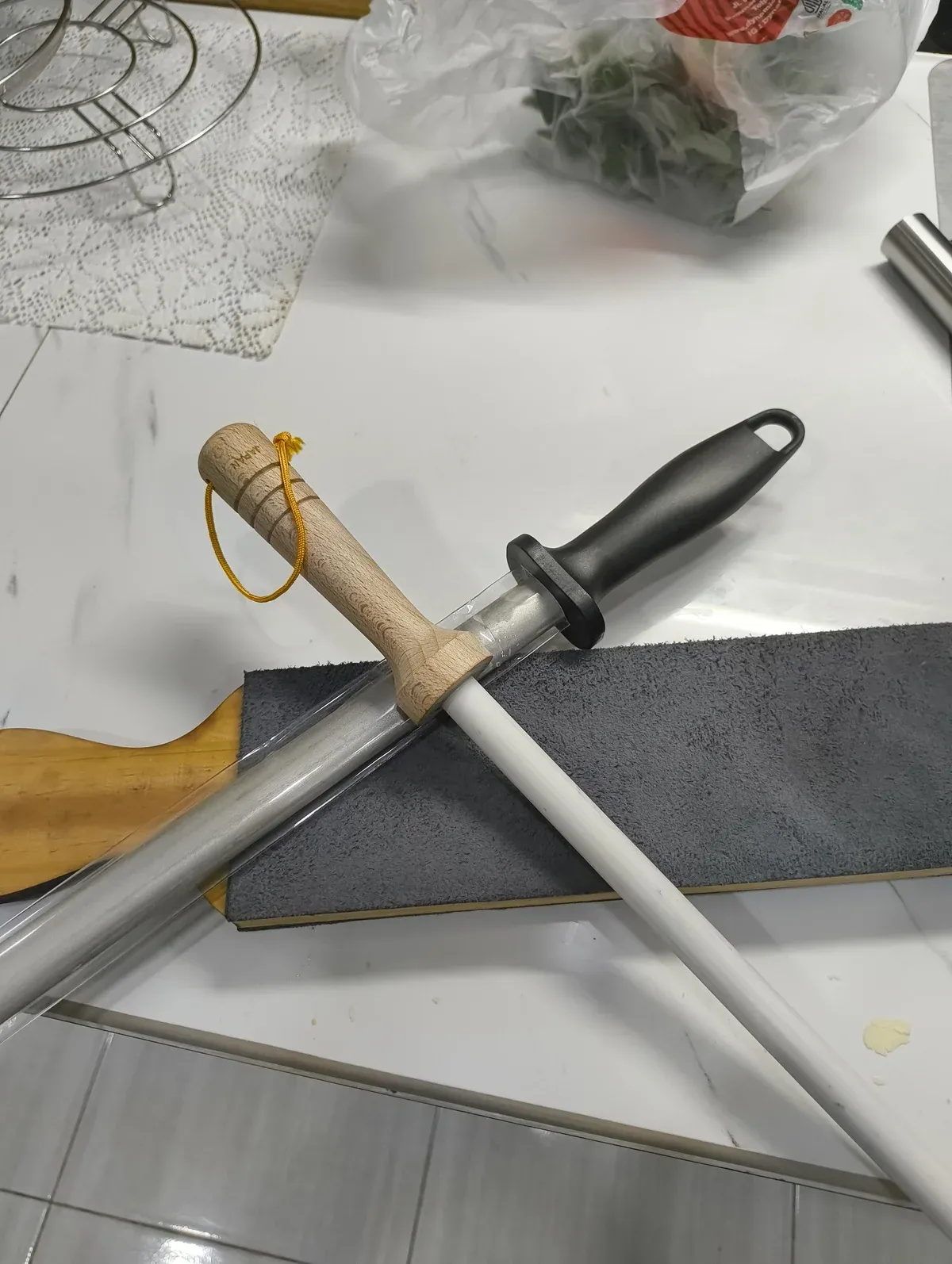 sharpening rod, leather strop, honing rod